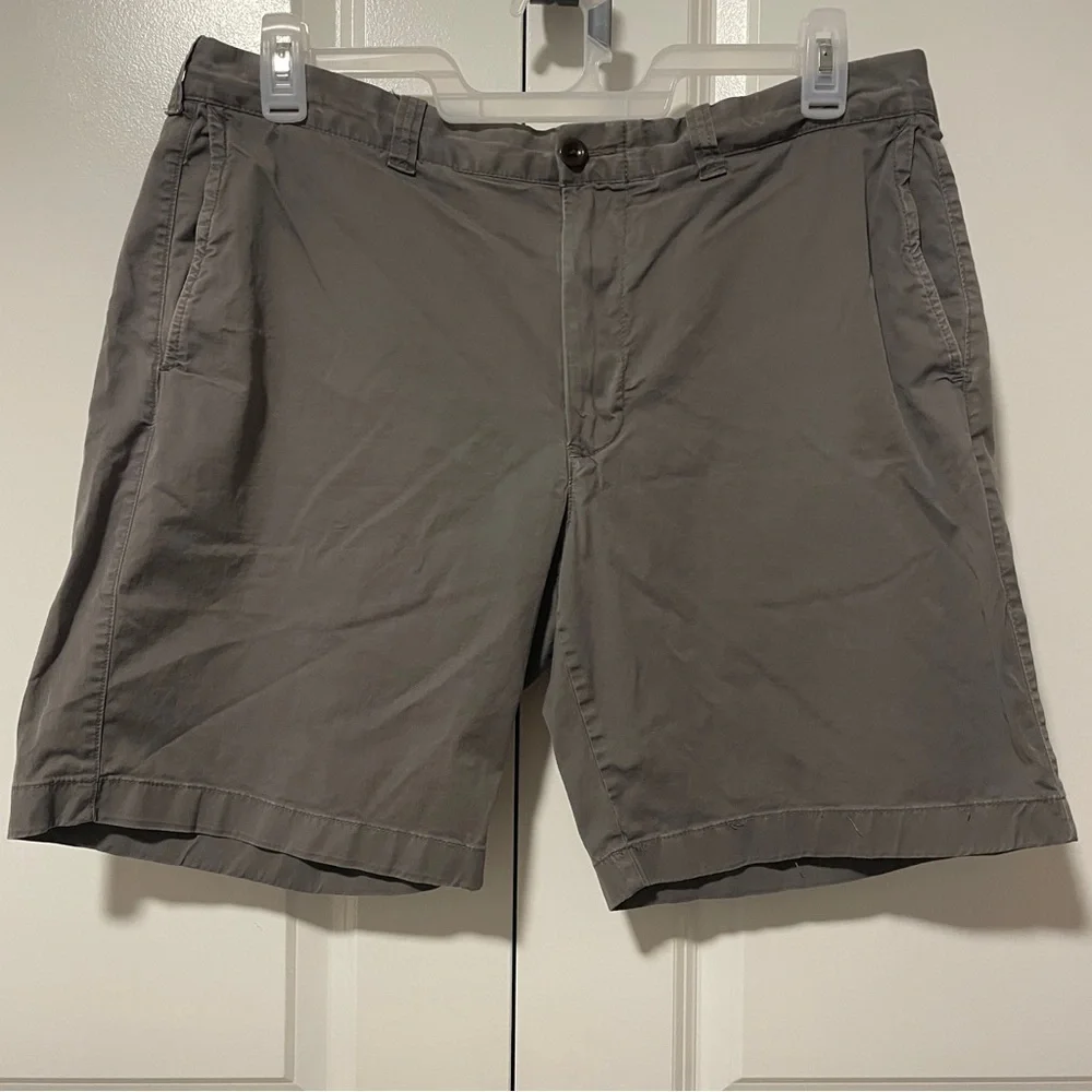 J.Crew Men’s Stretch Chino Shorts Gray Size 36 Inseam 9”